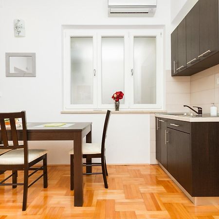 Apartments Naja Split Exterior photo