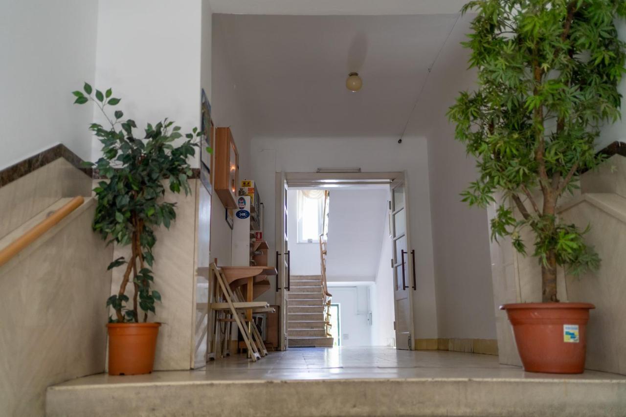 Apartments Naja Split Exterior photo