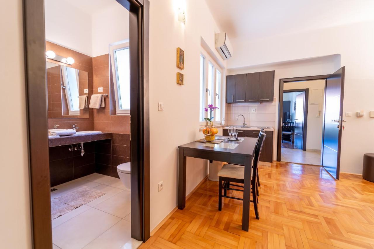 Apartments Naja Split Exterior photo