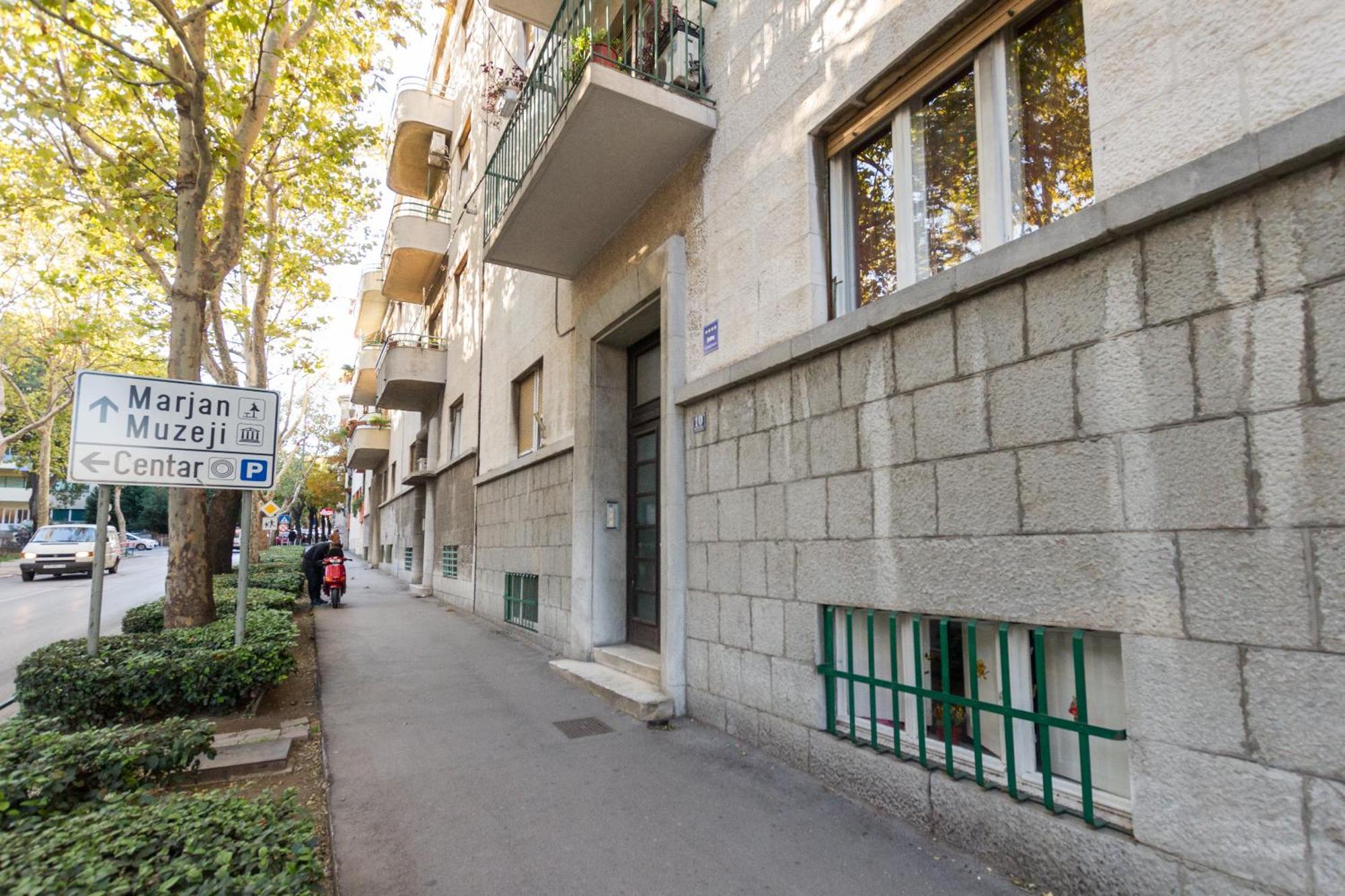 Apartments Naja Split Exterior photo
